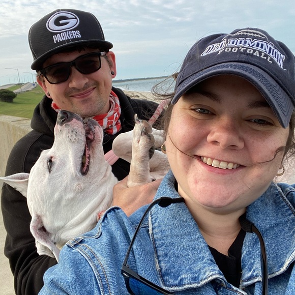 Meet your seller👗👛👠 - Picture 2 of 3